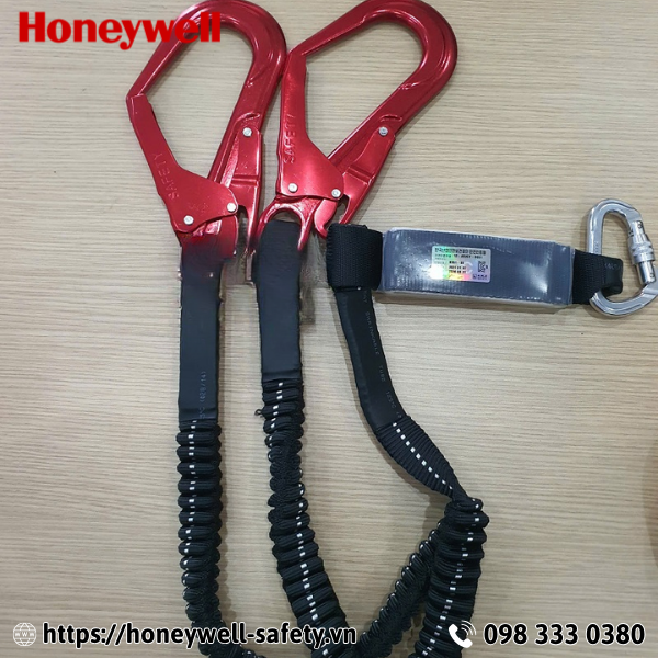 Dây chống sốc 2 móc nhôm Kukje chống tĩnh điện màu đỏ