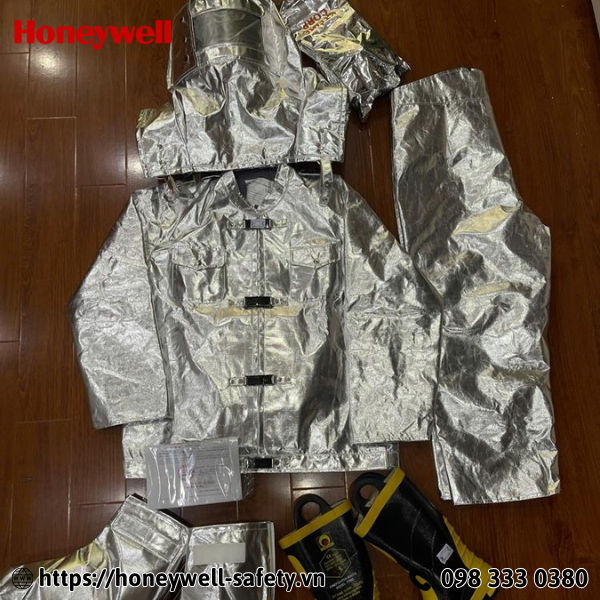 Bộ quần áo tráng bạc chịu nhiệt KTFS1500