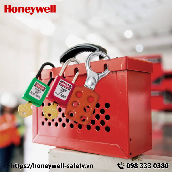 Hộp khóa nhóm di động Master Lock Latch Tight 498A