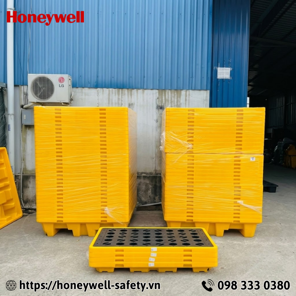 Pallet chống tràn hóa chất SPL-131315-4T