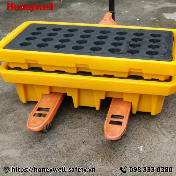 Pallet chống tràn hóa chất SPL-136830C-2T
