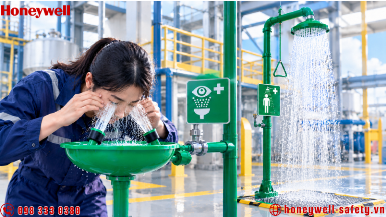 Trạm rửa mắt khẩn cấp và vòi tắm khẩn cấp: Khi nào cần trang bị?
